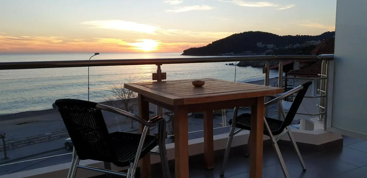 Golden Hotel Himare